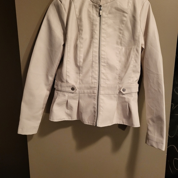 Baccini Faux Leather Size Small - Picture 2 of 7